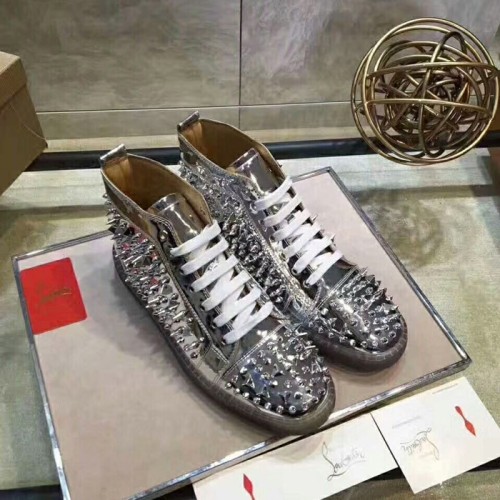 [Louboutin] 루부탱 스터드 스니커즈 18022730