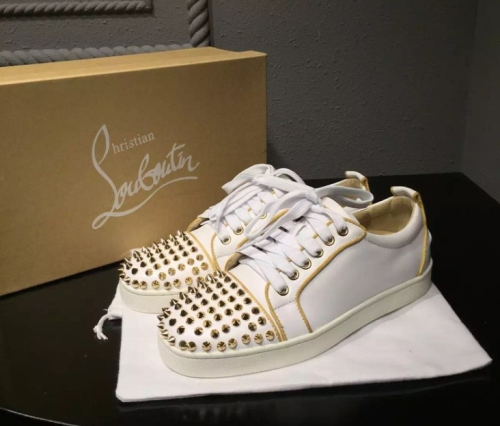 [Christian Louboutin] 크리스찬 루부탱 스터드 스니커즈