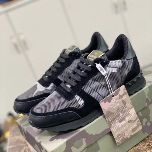 [Valentino] 발렌티노 로고 스터드 스니커즈 22041434