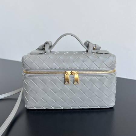 보테가 베니티 케이스