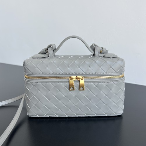 보테가 베니티 케이스