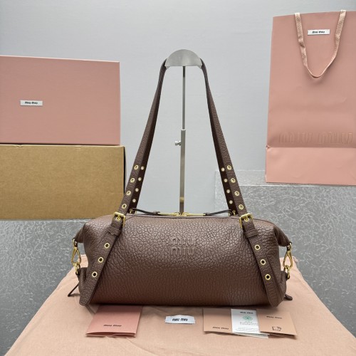 미우미우 숄더백