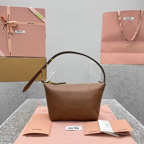 미우미우 숄더백