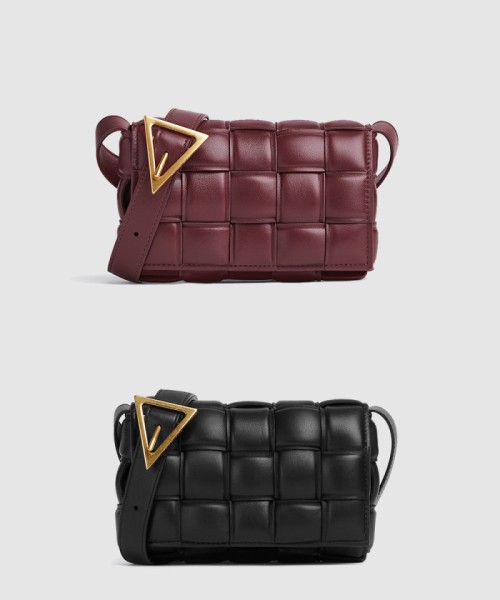 [BOTTEGA-보테가베네타]패디드 카세트백 스몰 717506