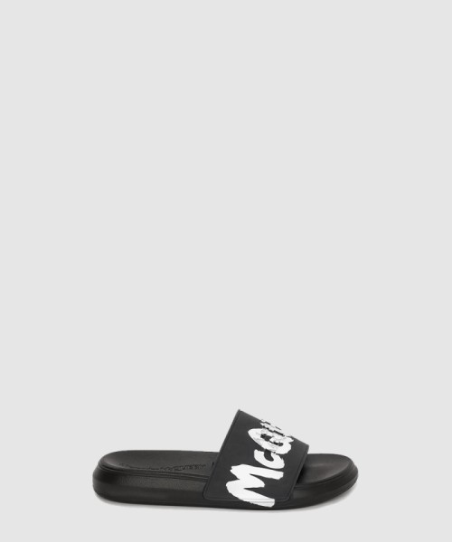 [MCQUEEN-알렉산더맥퀸]그래피티 러버 풀 슬라이드 682490