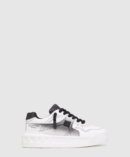 [VALENTINO-발렌티노]원 스터드 로우탑 스니커즈