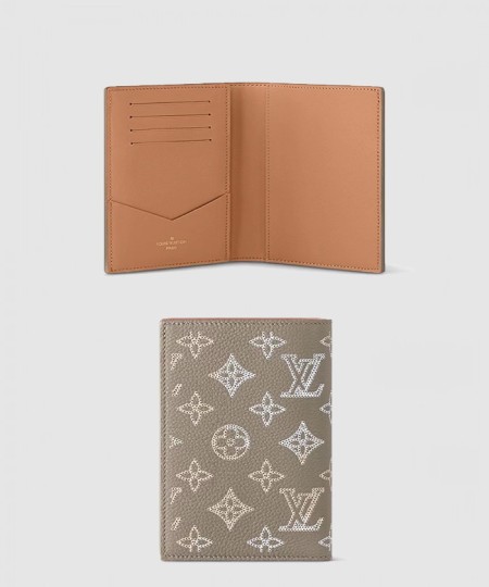 [LOUIS VUITTON-루이비통]여권지갑 M82721