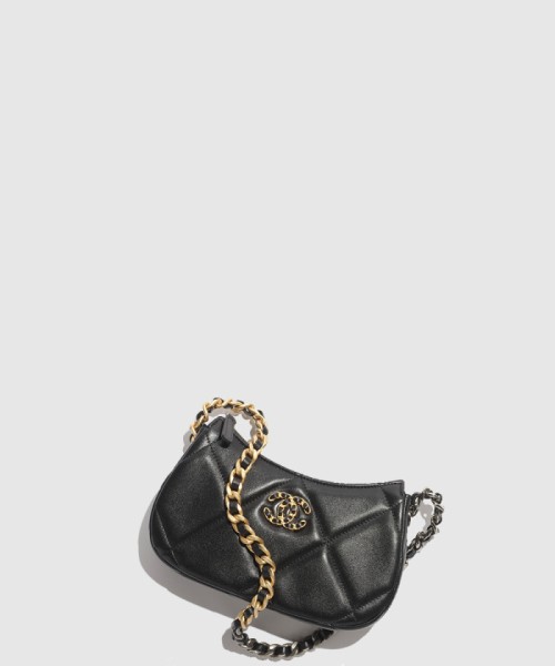 [CHANEL-샤넬]체인 달린 19 클러치 AP3763