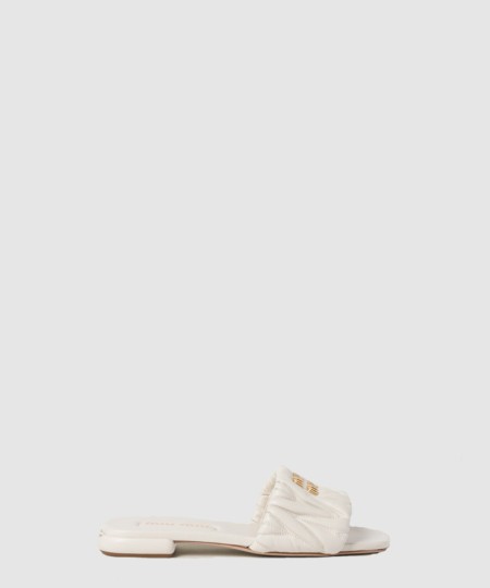 [MIUMIU-미우미우]마테라쎄 나파 가죽 슬라이드 5XX605