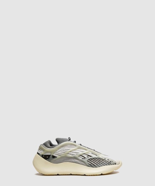 [YEEZY-이지부스트]700 V3 페이드 솔트 ID1674