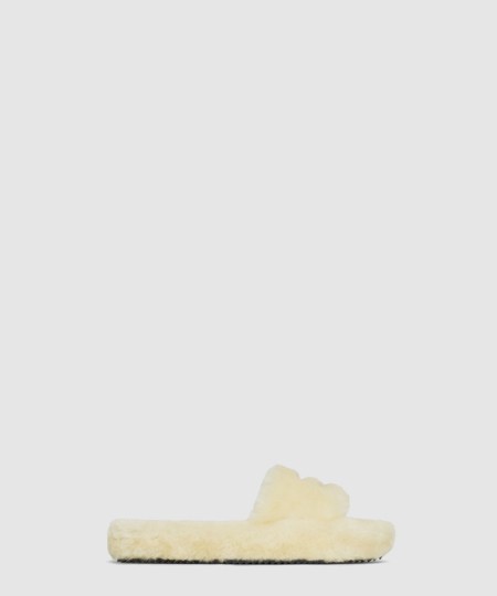 [CELINE-셀린느]양가죽 슬리퍼 358053
