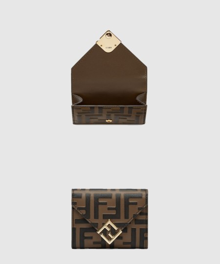 [FENDI-펜디]다이아몬드 지갑 8M0480