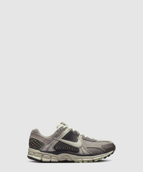 [NIKE-나이키]줌 보메로 5 FB8825