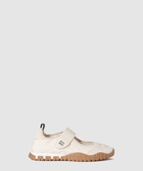 [MIUMIU-미우미우]타이어 테크니컬 패브릭과 스웨이드 발레리나 5F416E