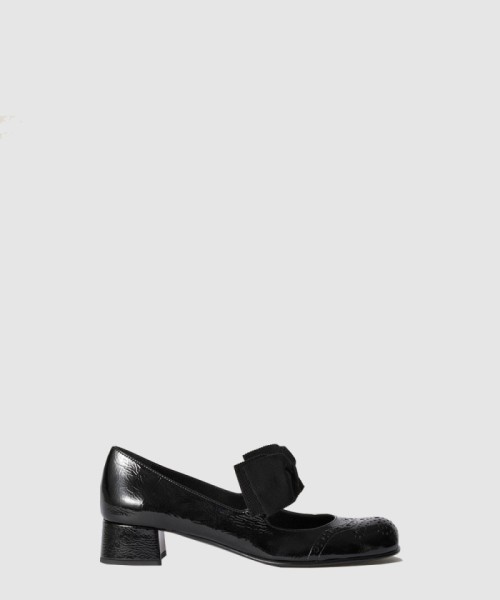 [MIUMIU-미우미우]페이턴트 가죽 리본 펌프스 5I363E