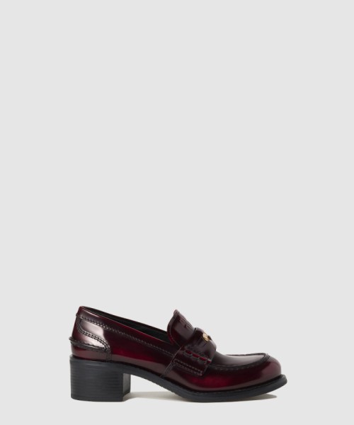 [MIUMIU-미우미우]브러쉬드 가죽 로퍼 5D276E