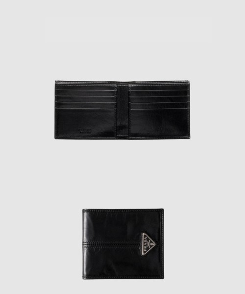 [PRADA-프라다]삼각 메탈 로고 플랩 가죽 지갑 2M0513