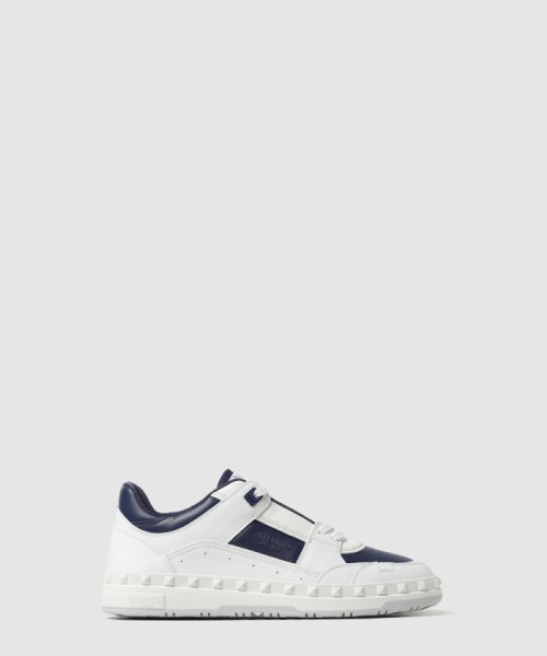 [VALENTINO-발렌티노]로우탑 송아지 가죽 스니커즈