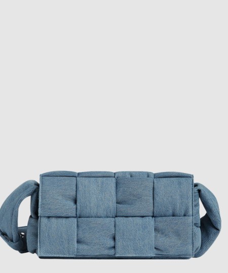 [BOTTEGA-보테가베네타]패딩 테크 카세트백 710218