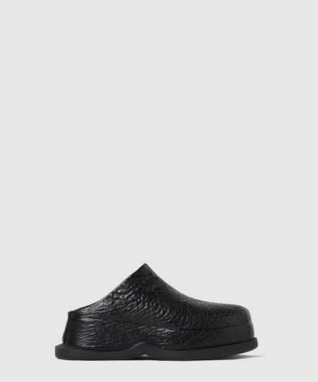 [MCQUEEN-알렉산더맥퀸]그레인 가죽 뮬 810647