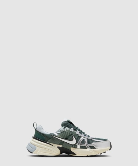 [NIKE-나이키]V2K 런 스니커즈 HJ4497