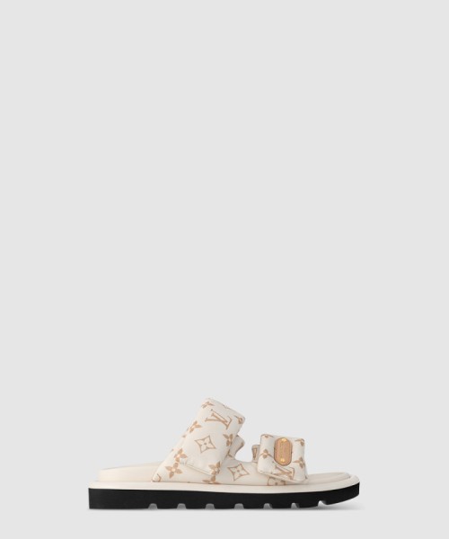 [LOUIS VUITTON-루이비통]풀 필로우 플랫 컴포트 뮬 1AHMDX