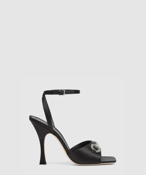 [GUCCI-구찌]크리스탈 홀스빗 장식이 있는 샌들 834344